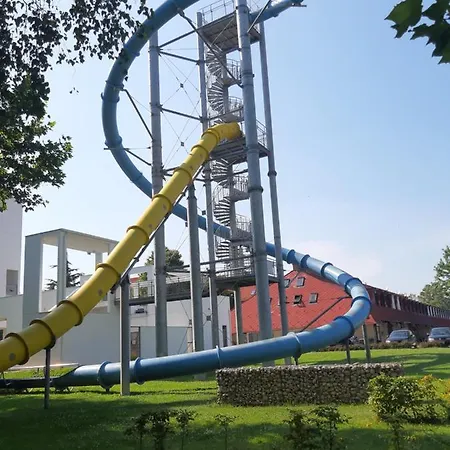 Melody Aparthotel 4*