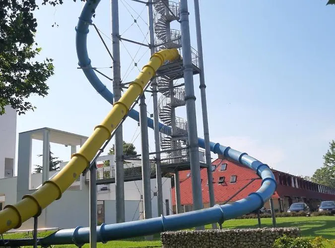 Melody מלון דירות 4*